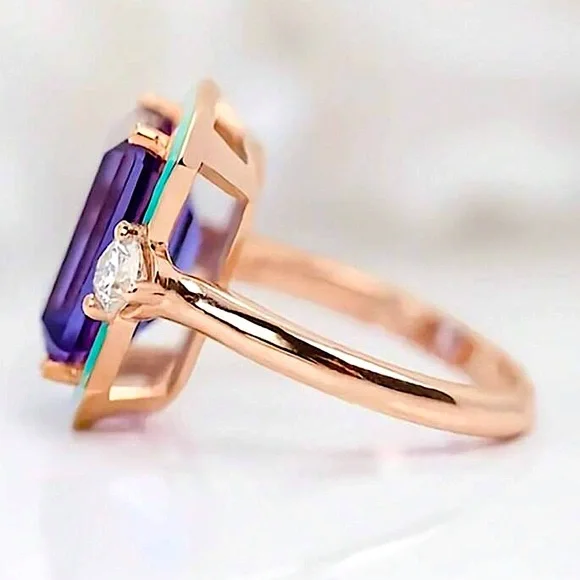 Gold Art Deco Blue Sapphire Ring - Picture 4 of 9